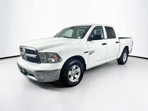 Used 2019 RAM 1500 Tradesman w/ Chrome Appearance Group RWD image 3