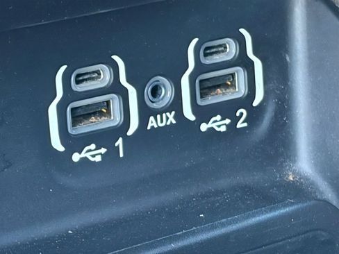 Used 2019 RAM 2500 Laramie w/ Black Appearance Package AWD/4WD image 29