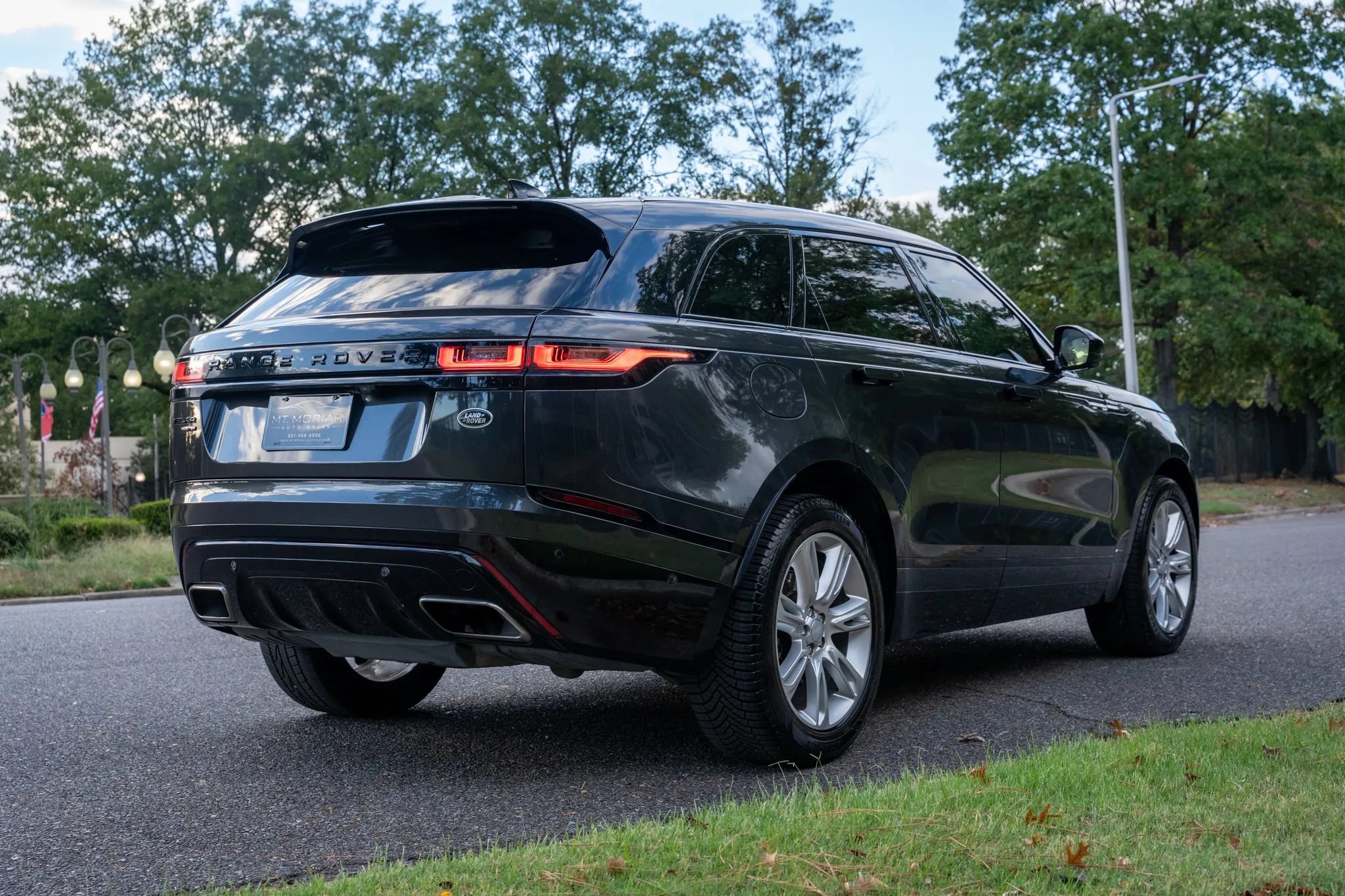 Used 2021 Land Rover Range Rover Velar R-Dynamic S AWD/4WD image 5