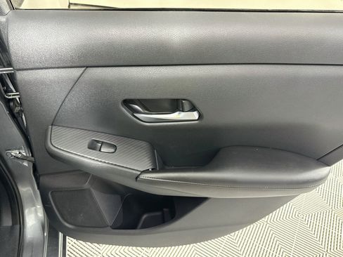 Used 2020 Nissan Sentra SV FWD image 24