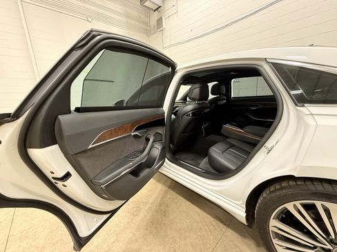 Used 2020 Audi A8 L 4.0T image 25