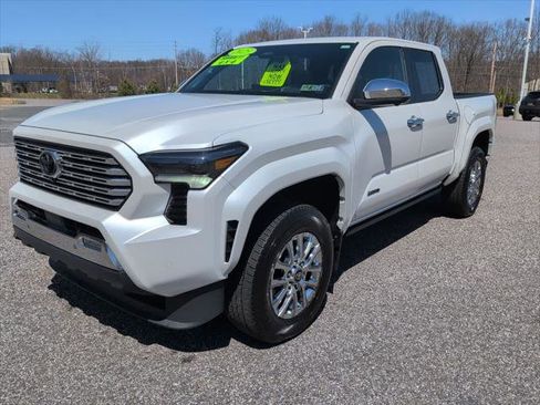 Certified 2025 Toyota Tacoma Limited AWD/4WD image 2