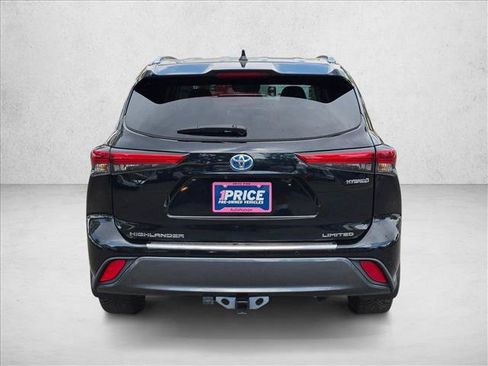 Used 2022 Toyota Highlander Limited AWD/4WD image 7
