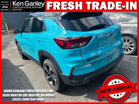 Used 2021 Chevrolet TrailBlazer RS w/ Sun and Liftgate Package AWD/4WD image 9