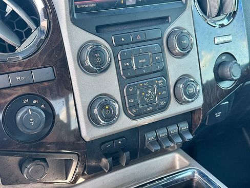 Used 2014 Ford F250 Platinum w/ Snow Plow Prep Package AWD/4WD image 14