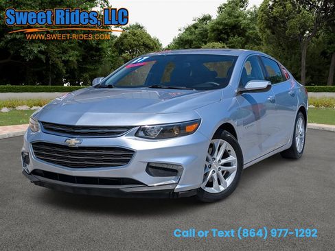 Used 2017 Chevrolet Malibu LT image 4