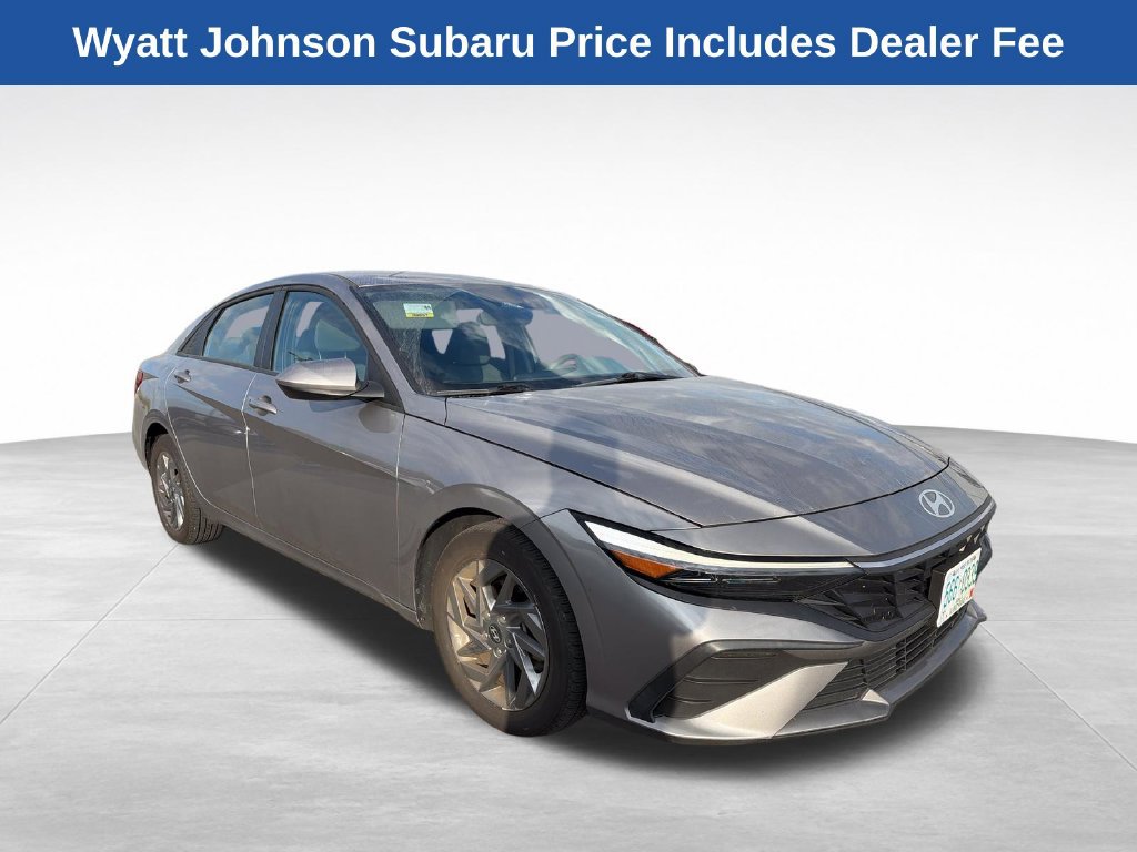 Used 2024 Hyundai Elantra SEL FWD image 14