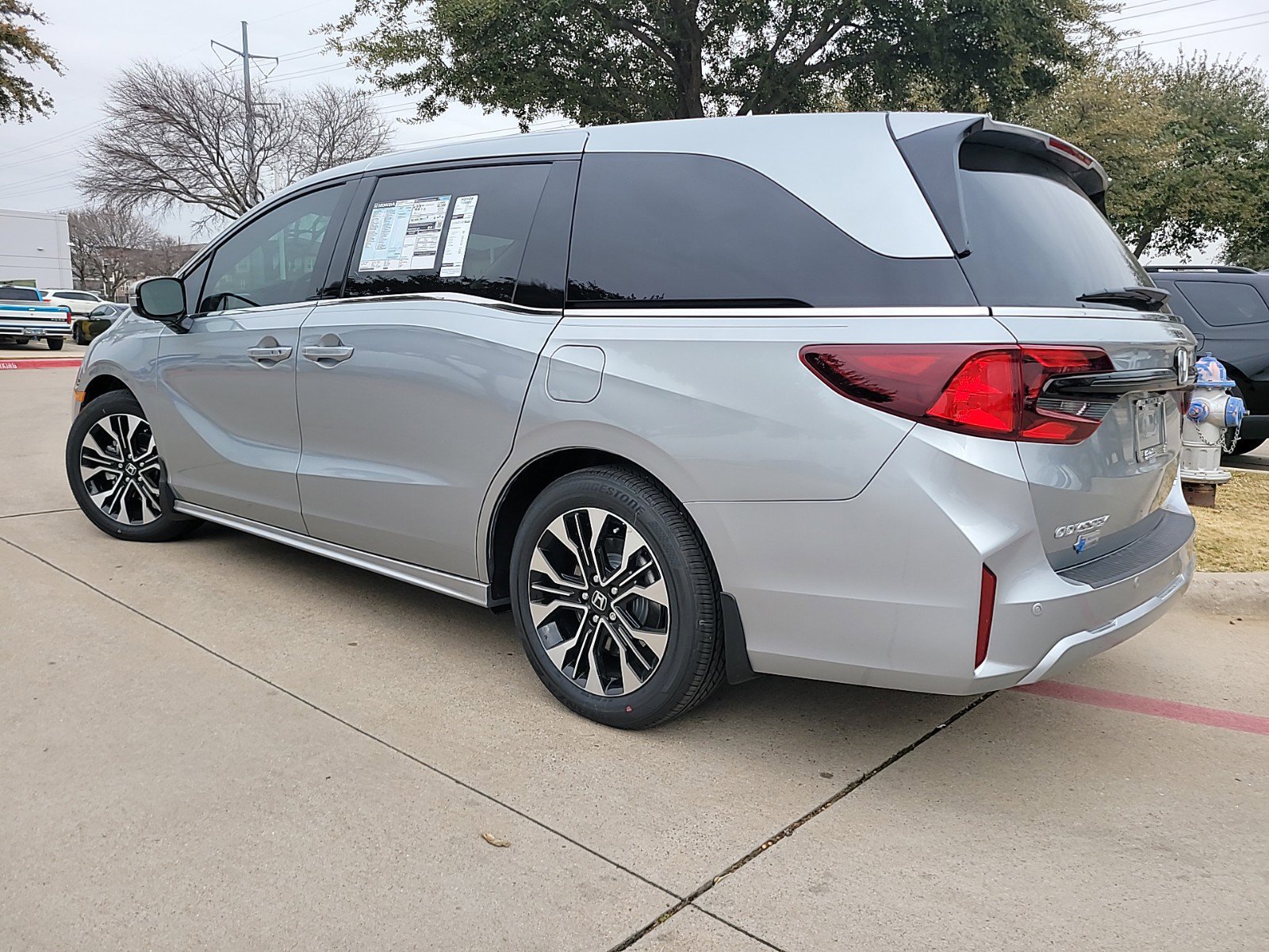 New 2027 Honda Odyssey Elite image 7
