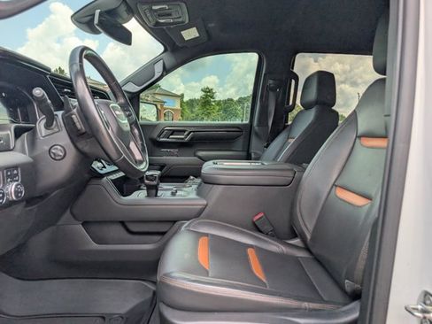 Used 2022 GMC Sierra 1500 AT4 w/ AT4 Premium Package AWD/4WD image 17