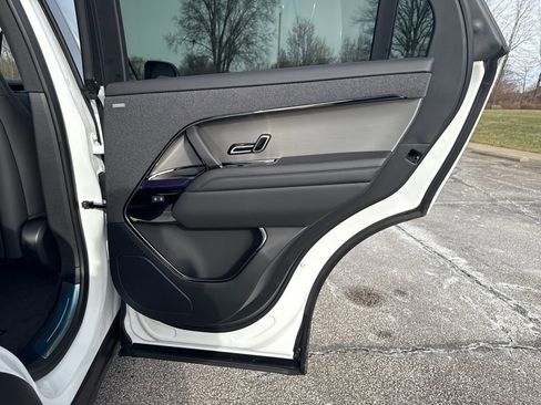 New 2026 Land Rover Range Rover Sport SE image 16