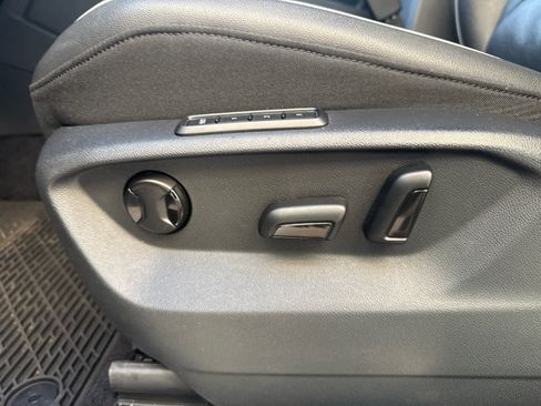 Used 2020 Volkswagen Tiguan SEL Premium R-Line w/ 3rd Row Seat Package image 19