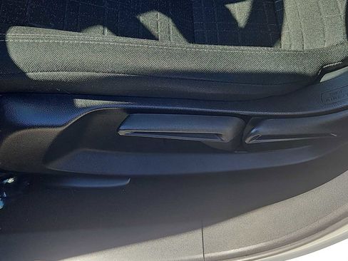 Used 2024 Honda HR-V LX image 17