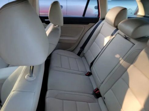 Used 2013 Volkswagen Jetta TDI image 9