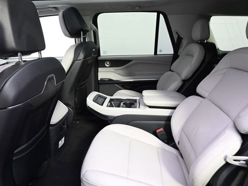 New 2026 Lincoln Navigator Reserve w/ Jet Appearance Package image 21