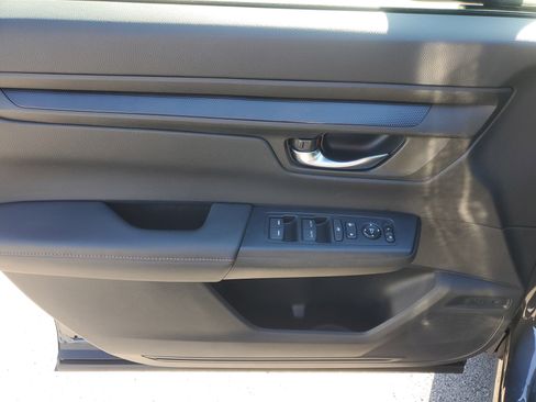 Used 2025 Honda CR-V Sport image 18
