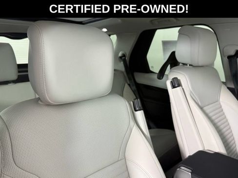 Certified 2025 Land Rover Discovery S AWD/4WD image 32
