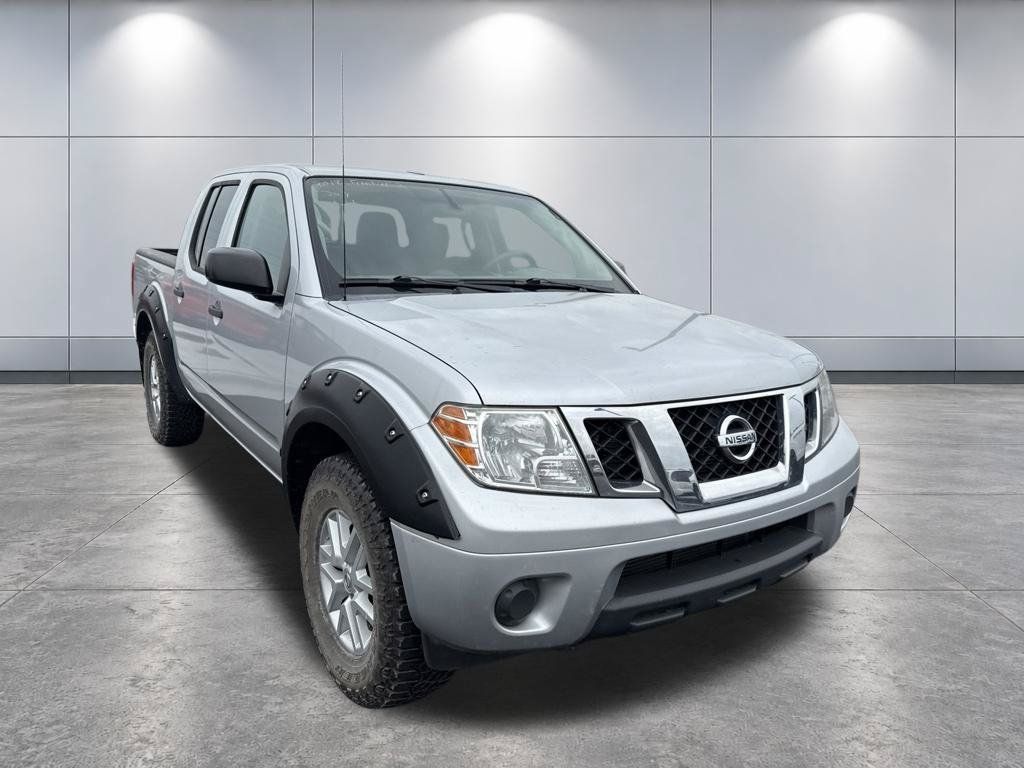 Used 2018 Nissan Frontier SV AWD/4WD image 3