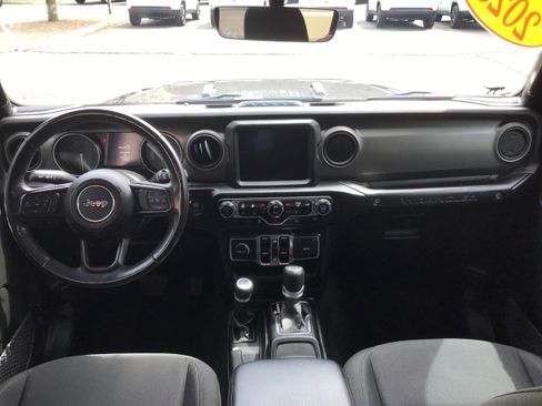 Used 2023 Jeep Wrangler Unlimited w/ Cold Weather Group AWD/4WD image 11