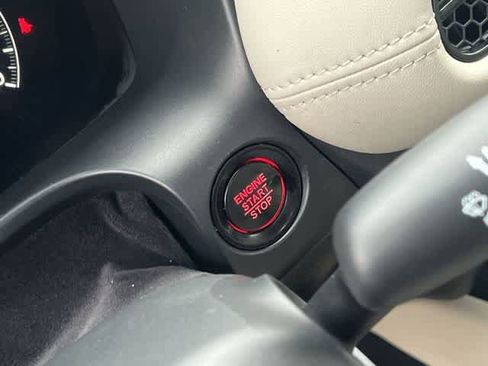 Certified 2024 Honda HR-V LX image 28