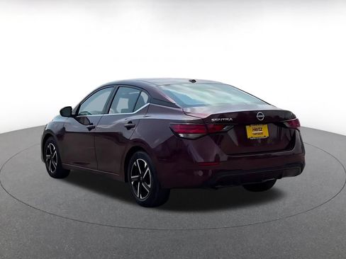 Used 2025 Nissan Sentra SV FWD image 9