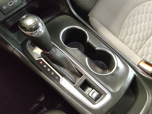 Used 2019 Chevrolet Equinox LS image 26