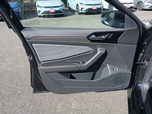 New 2025 Volkswagen Jetta SEL image 10