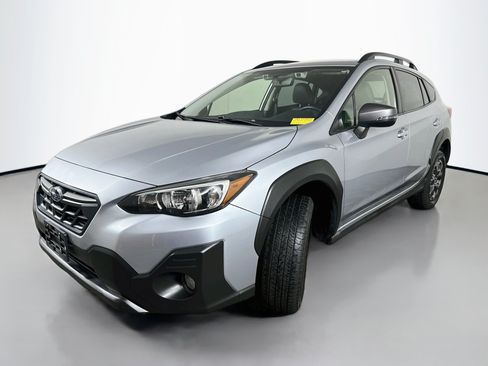 Used 2021 Subaru Crosstrek 2.5i Sport w/ Moonroof Package AWD/4WD image 3