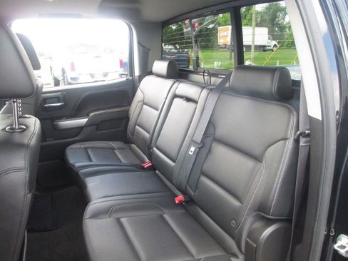 Used 2017 Chevrolet Silverado 1500 LTZ Z71 w/ LTZ Plus Package AWD/4WD image 25