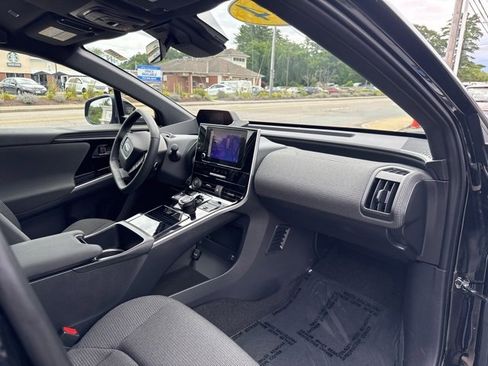 Used 2024 Subaru Solterra Premium image 9