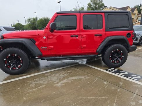 Used 2019 Jeep Wrangler Unlimited Sport S AWD/4WD image 8
