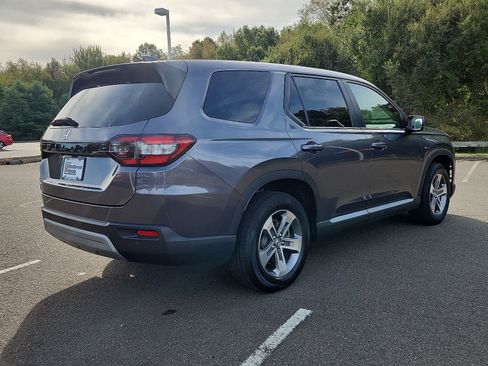 Certified 2025 Honda Pilot EX-L image 5
