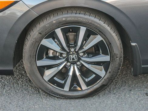 Used 2024 Honda Civic EX-L image 6