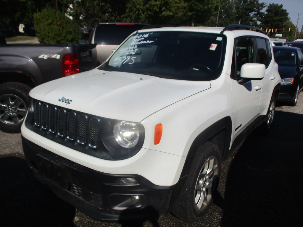Used 2016 Jeep Renegade Latitude w/ Popular Equipment Group AWD/4WD image 1
