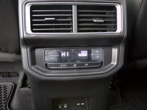 New 2026 Volkswagen Atlas Peak Edition image 29