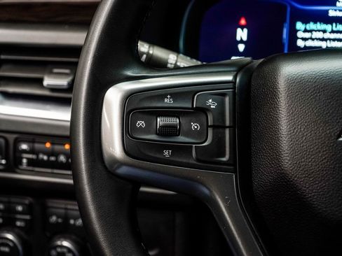 Used 2024 Chevrolet Suburban LT image 31