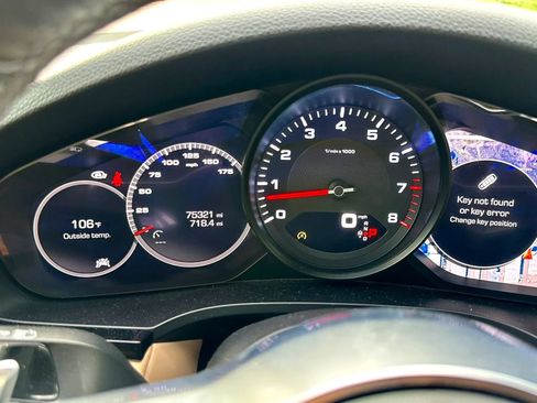 Used 2019 Porsche Cayenne AWD/4WD image 30