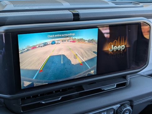 Used 2025 Jeep Wrangler Sahara w/ Safety Group image 26