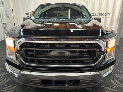 Used 2022 Ford F150 XLT w/ Trailer Tow Package AWD/4WD image 3