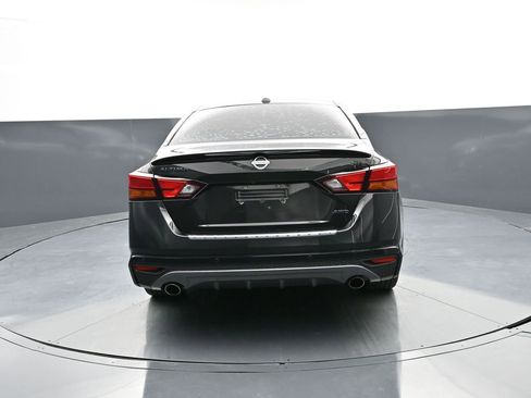 Used 2022 Nissan Altima 2.5 SR w/ Midnight Edition Package AWD/4WD image 7