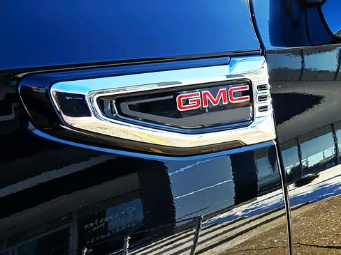 New 2026 GMC Yukon XL Elevation w/ Elevation Premium Package image 31