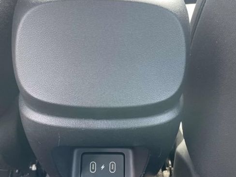 Certified 2025 Hyundai Elantra SE FWD image 15