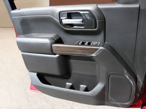Used 2021 Chevrolet Silverado 1500 LT Trail Boss w/ Bed Protection Package AWD/4WD image 13