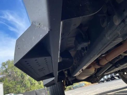 Used 2018 Toyota Tacoma TRD Off-Road image 11