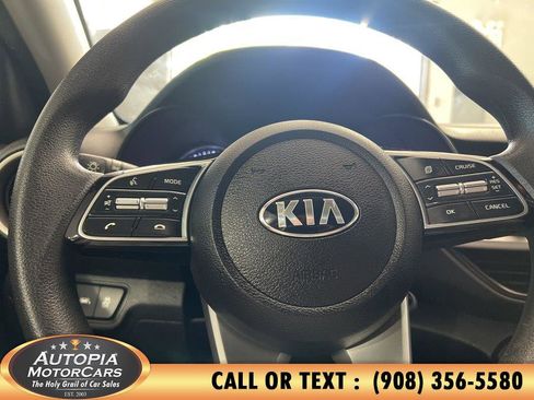 Used 2021 Kia Forte LXS FWD image 19