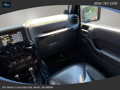 Used 2014 Jeep Wrangler Unlimited Sahara AWD/4WD image 25