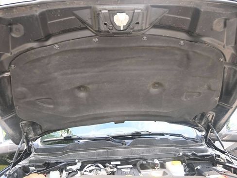Used 2025 RAM 2500 Laramie AWD/4WD image 45