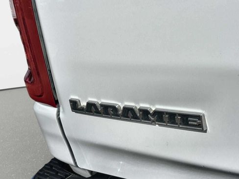 Used 2025 RAM 1500 Laramie AWD/4WD image 16