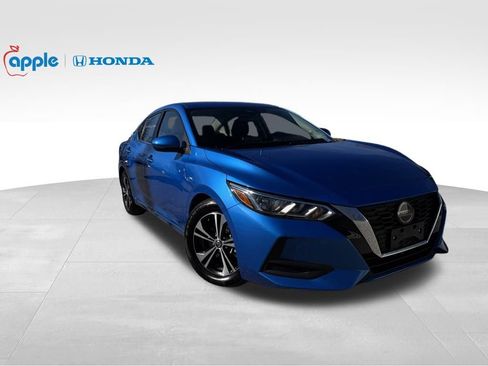 Used 2023 Nissan Sentra SV image 3