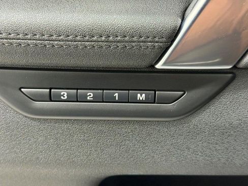 Used 2023 Land Rover Discovery Sport SE image 14