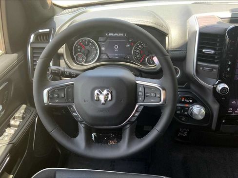 Used 2025 RAM 1500 Laramie AWD/4WD image 5
